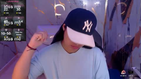 valeri_harpers4 online show from October 2025 04:39:02 PM