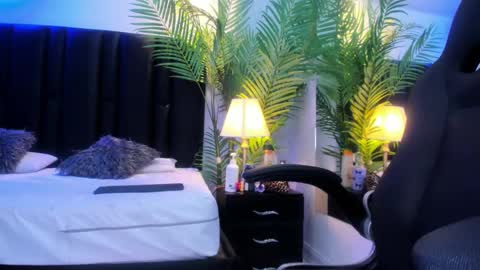 Snapshot of valeri_tafur chatting on September 2025 11:09:02 PM valeri_tafur online show from September 2025 11:09:02 PM