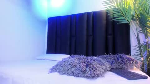 Snapshot of valeri_tafur chatting on October 2025 11:02:01 PM valeri_tafur online show from October 2025 11:02:01 PM