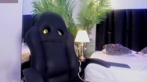 Snapshot of valeri_tafur chatting on October 2025 11:00:02 AM valeri_tafur online show from October 2025 11:00:02 AM