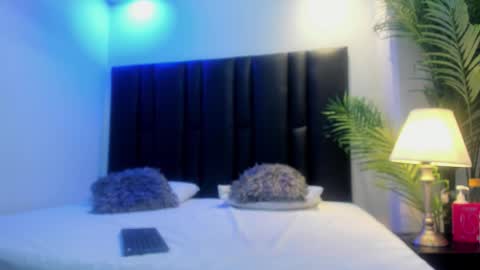 valeri_tafur online show from December 2025 11:03:02 AM