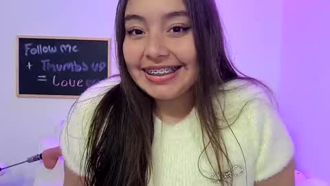 Snapshot of valeria_cherry chatting on April 2026 03:04:01 AM valeria online show from April 2026 03:04:01 AM