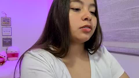 Snapshot of valeria_cherry chatting on April 2026 07:45:01 AM valeria online show from April 2026 07:45:01 AM