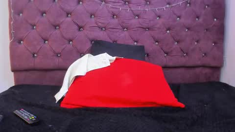 Snapshot of valeria_fiery chatting on October 2025 05:25:01 PM VALERIA online show from October 2025 05:25:01 PM