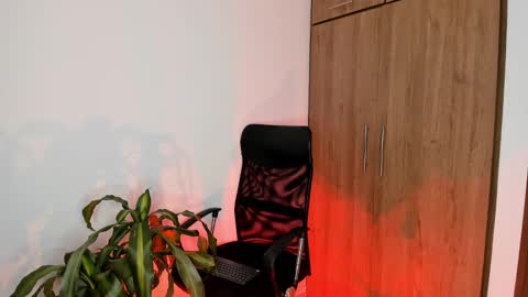 Valeria lewiis joness online show from December 2024 06:31:01 AM