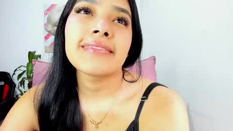 valeria_miller69 online show from December 2025 01:52:02 PM
