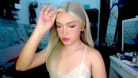 Snapshot of valeria_nikia chatting on May 2026 11:37:02 AM VALERIA online show from May 2026 11:37:02 AM