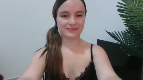 Snapshot of valeriafrannco chatting on January 2025 03:47:02 PM valeriafrannco online show from January 2025 03:47:02 PM