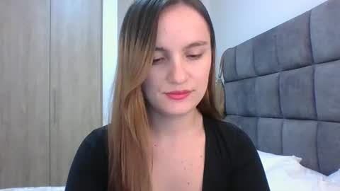 Snapshot of valeriafrannco chatting on February 2025 05:20:02 AM valeriafrannco online show from February 2025 05:20:02 AM