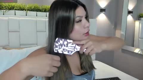 Snapshot of valeriagarciax chatting on March 2025 12:01:01 PM ValeriaGarciax online show from March 2025 12:01:01 PM