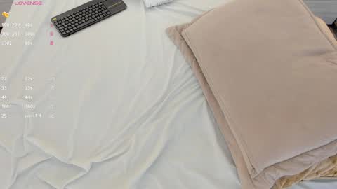 Snapshot of valeriah_ chatting on January 2025 01:49:01 PM Valeria online show from January 2025 01:49:01 PM