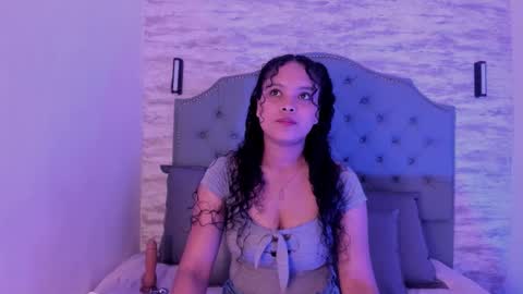 Snapshot of valeriajlio chatting on September 2025 11:48:01 AM Valeria online show from September 2025 11:48:01 AM