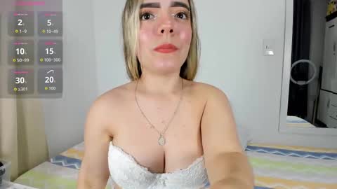 valerialoren online show from November 2025 02:54:01 AM