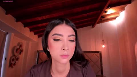 Vale  online show from October 2025 12:02:01 PM