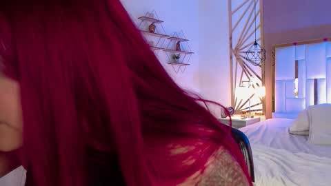 Valerie  online show from November 2025 04:18:01 PM