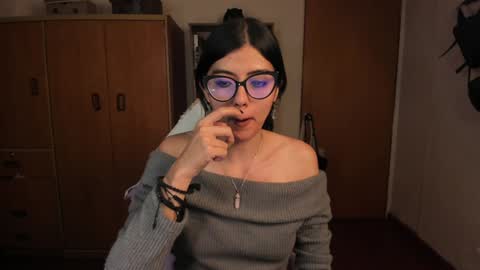 Val  online show from January 2025 03:11:01 AM