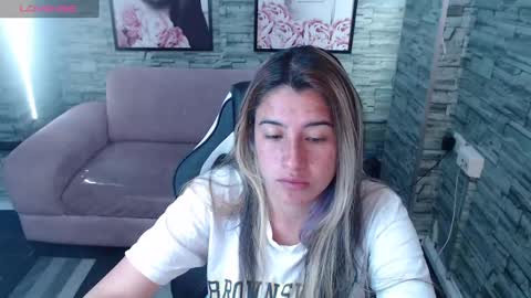 valerie_b online show from February 2025 03:01:01 AM