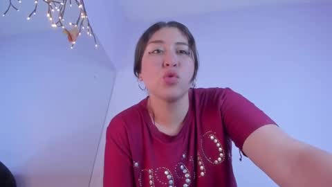 Snapshot of valerie_perez chatting on December 2024 09:54:02 AM vale online show from December 2024 09:54:02 AM