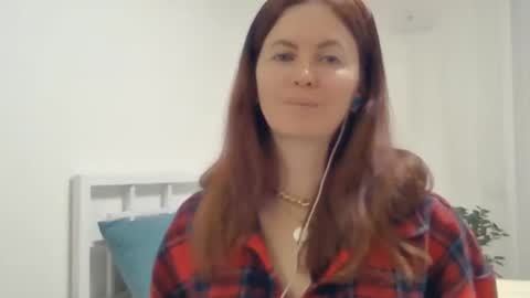 Snapshot of valerie_rose777 chatting on March 2025 06:40:02 PM valerie_rose777 online show from March 2025 06:40:02 PM