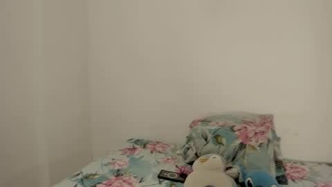 Snapshot of valerie_rouse chatting on March 2026 09:10:01 PM Valerie online show from March 2026 09:10:01 PM