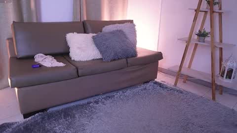 Snapshot of valeriebony chatting on November 2025 04:23:02 AM Valerie Style3 online show from November 2025 04:23:02 AM