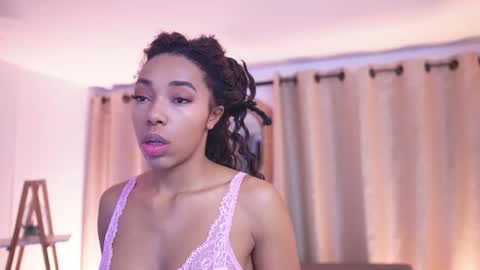 Snapshot of valeriebony chatting on November 2025 03:45:01 AM Valerie Style3 online show from November 2025 03:45:01 AM