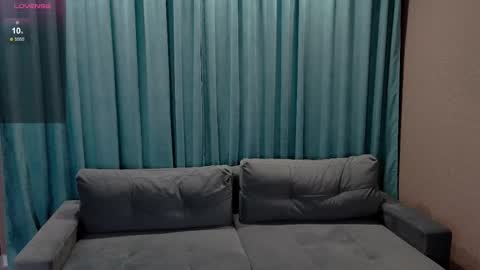 Snapshot of valeriejackson_ chatting on December 2025 02:10:02 PM Morry online show from December 2025 02:10:02 PM