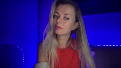 Valerie  online show from September 2025 10:54:01 PM