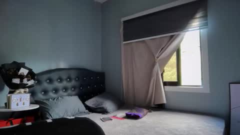 Snapshot of valerieriches chatting on March 2026 08:41:02 AM Valerie online show from March 2026 08:41:02 AM