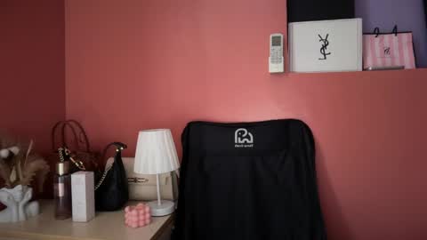 Snapshot of valerieriches chatting on April 2026 02:39:02 AM Valerie online show from April 2026 02:39:02 AM