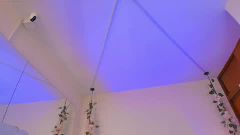 Snapshot of valerigh_ chatting on April 2026 11:22:02 AM VALERI online show from April 2026 11:22:02 AM