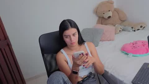 Snapshot of valerihouse chatting on March 2026 01:55:01 AM Juli C online show from March 2026 01:55:01 AM