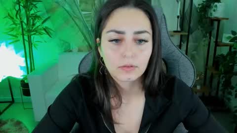 Snapshot of valeriiemills chatting on January 2026 06:22:02 PM Valerie online show from January 2026 06:22:02 PM