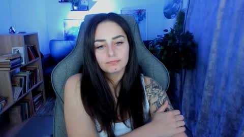 Snapshot of valeriiemills chatting on February 2026 03:02:01 PM Valerie online show from February 2026 03:02:01 PM