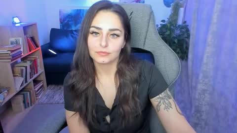 Snapshot of valeriiemills chatting on February 2026 09:46:01 PM Valerie online show from February 2026 09:46:01 PM