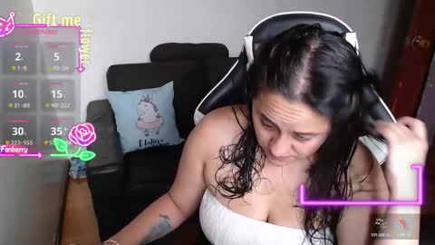 Snapshot of valerimayerss chatting on April 2026 04:15:02 PM ValeriaMayerss online show from April 2026 04:15:02 PM