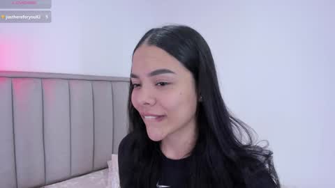 Cris  online show from January 2025 03:07:01 AM