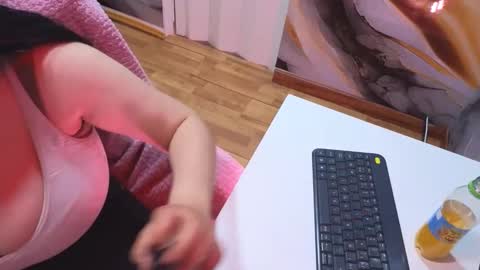 valery cute 18 online show from November 2025 07:28:01 PM