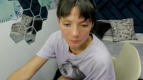 VALERY MORE online show from October 2025 12:17:02 PM