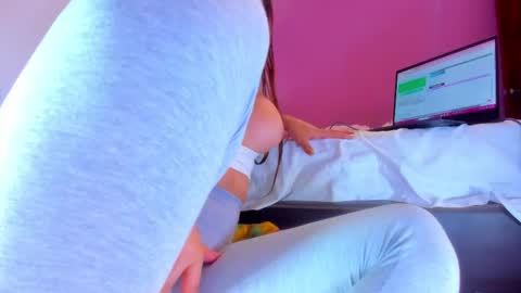 Elizabeth  online show from February 2025 01:36:01 AM