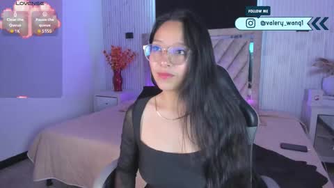 Val online show from November 2025 11:49:01 AM