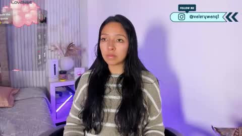 Val online show from November 2025 11:57:02 AM