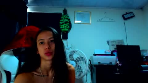Snapshot of valerybaker1 chatting on May 2026 03:19:01 PM B V Naughty online show from May 2026 03:19:01 PM