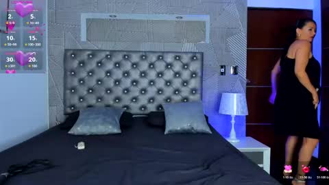 Snapshot of valerydiamond_ chatting on May 2026 11:45:02 PM Valery online show from May 2026 11:45:02 PM
