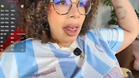 Snapshot of valeryharriz chatting on July 2026 04:36:02 AM valeryharriz online show from July 2026 04:36:02 AM