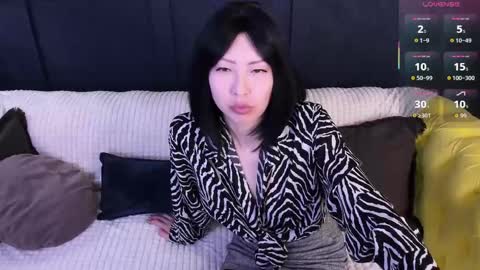 Snapshot of valerymur chatting on April 2026 01:01:02 PM Valery Mur3 online show from April 2026 01:01:02 PM