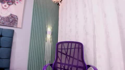 valery online show from November 2025 08:51:01 PM