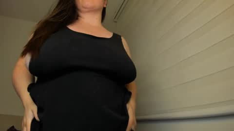 My name is Valery... Nice to meet you  thumb up me please its important online show from February 2025 03:59:02 AM