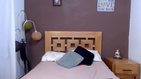 Sofia online show from November 2025 11:47:01 PM