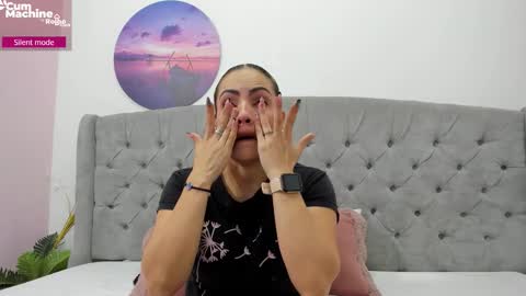 Valesskahall online show from November 2025 12:15:01 PM